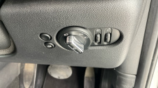 MINI Hatchback 1.5 Cooper Classic 3dr Auto [Comfort Pack] Petrol Hatchback